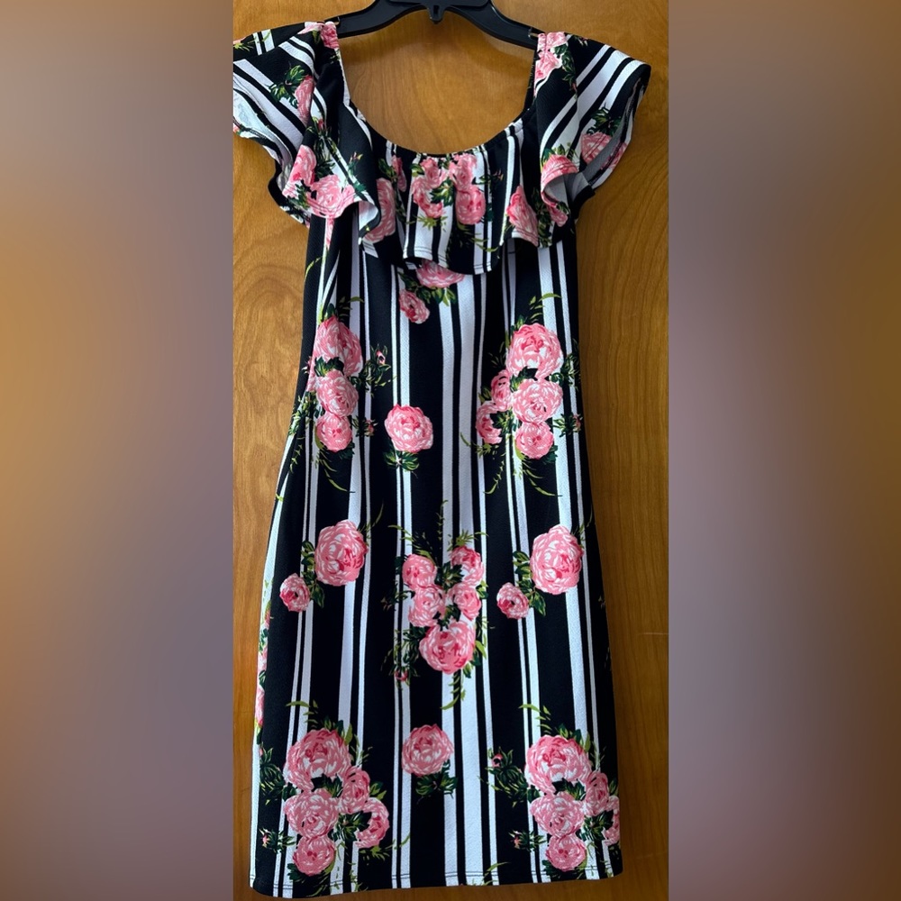 Floral B&W Ruffle stripe Dress